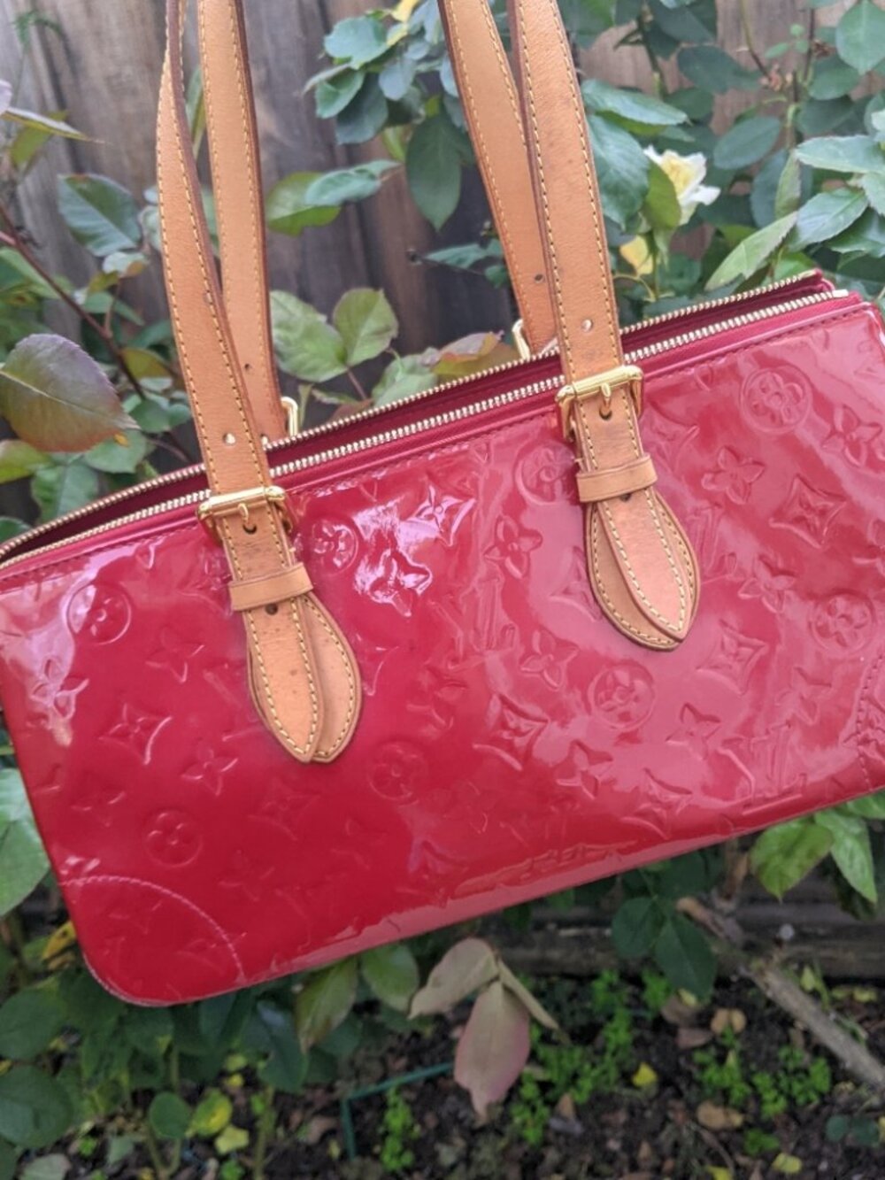 Louis Vuitton bags vernis Tote Bag Rosewood red champagne - Picture 8 of 12